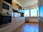 Pronájem bytu, 3+kk, 82 m²