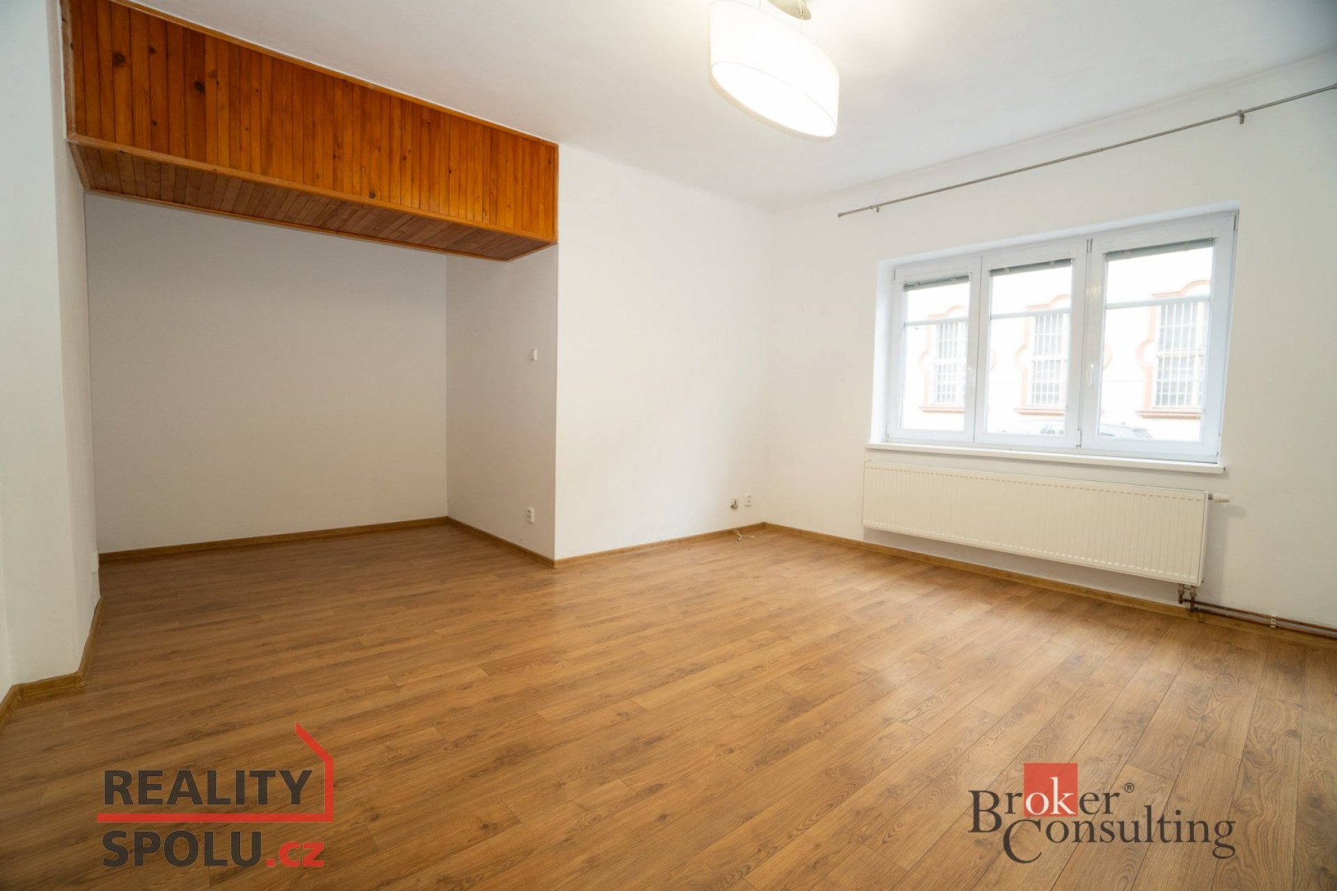 Pronájem, byty/1+1, 42 m2, Husova 721/9, 41002 Lovosice, Litoměřice [ID 73976]