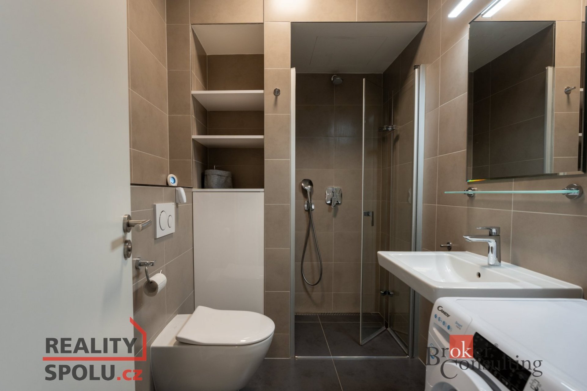 Byt 1+kk, 37m2, terasa 5m2, Zlín ul.Lešetín I