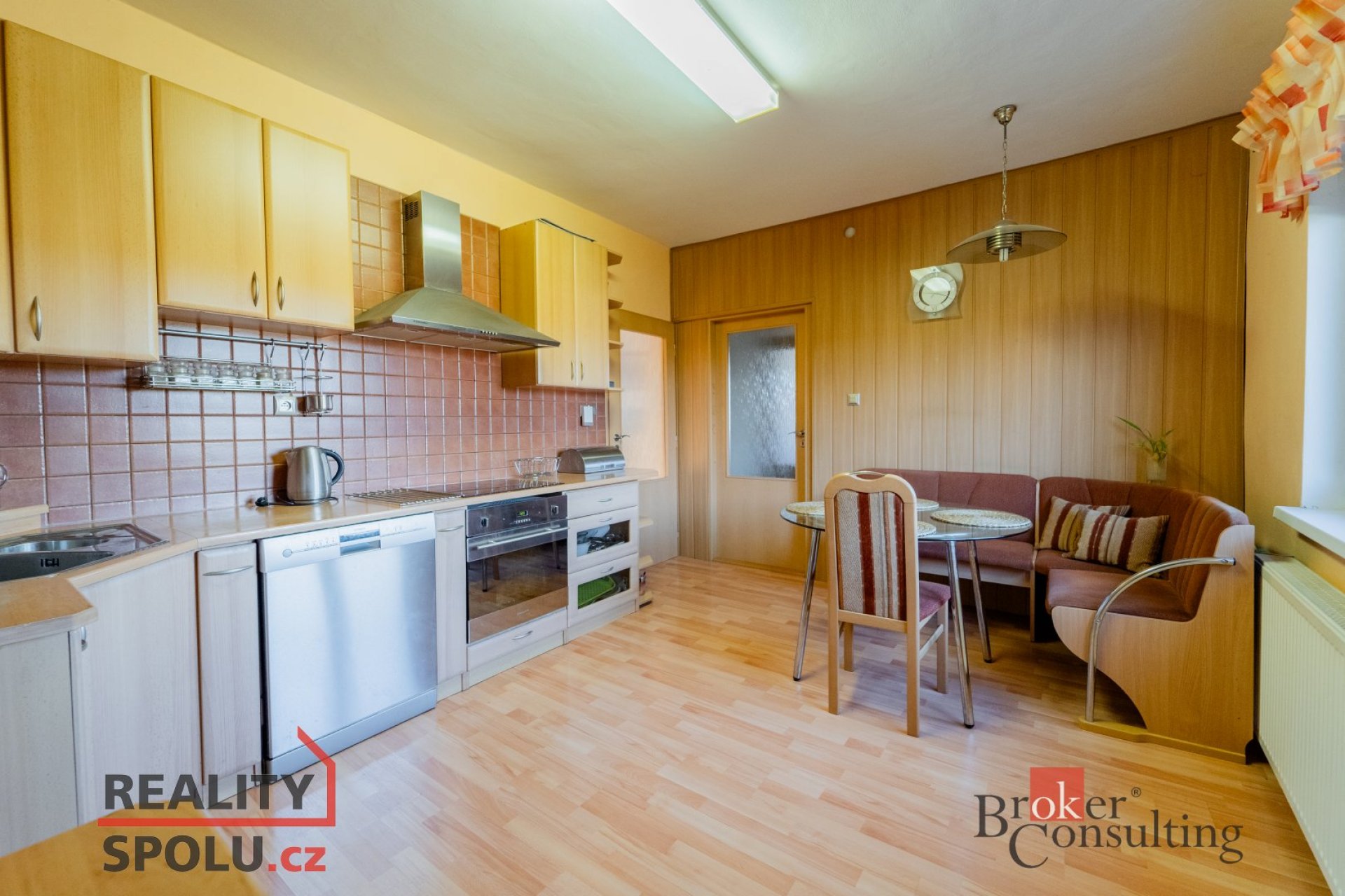 Prodej Rodinného domu 7+2, 220 m2 s garáží, Pustá Polom, Hradecká 255