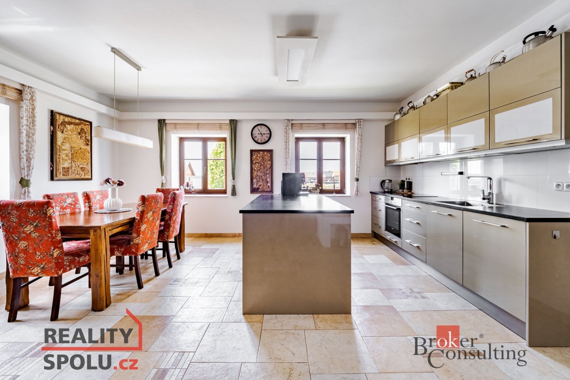 Nadčasový rodinný dům Novosedly