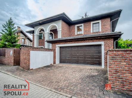 Prodej - dům/vila, 307 m²