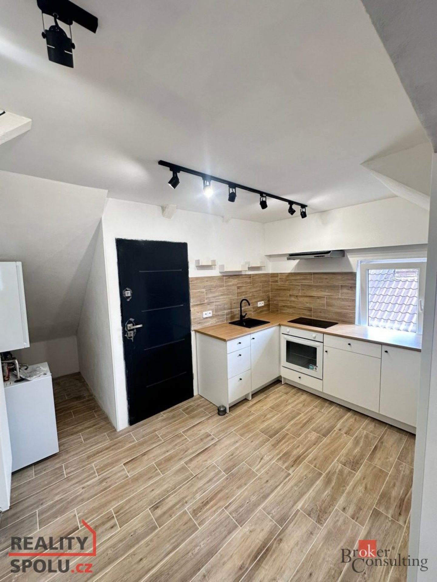 Pronájem bytu 2+1, 60 m² v Chlumci nad Cidlinou