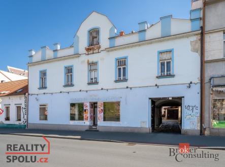 Prodej - dům/vila, 392 m²