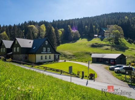 Prodej - komerční objekt, jiný, 528,64 m²