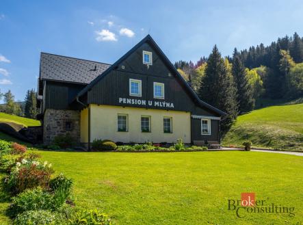 Prodej - komerční objekt, jiný, 528,64 m²