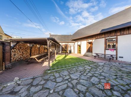 Prodej - dům/vila, 688 m²