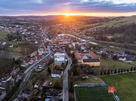 Prodej - dům/vila, 688 m²