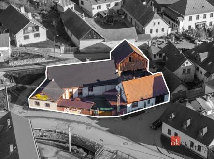 Prodej - dům/vila, 688 m²