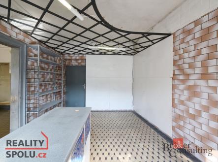 Pronájem - komerční objekt, jiný, 58 m²