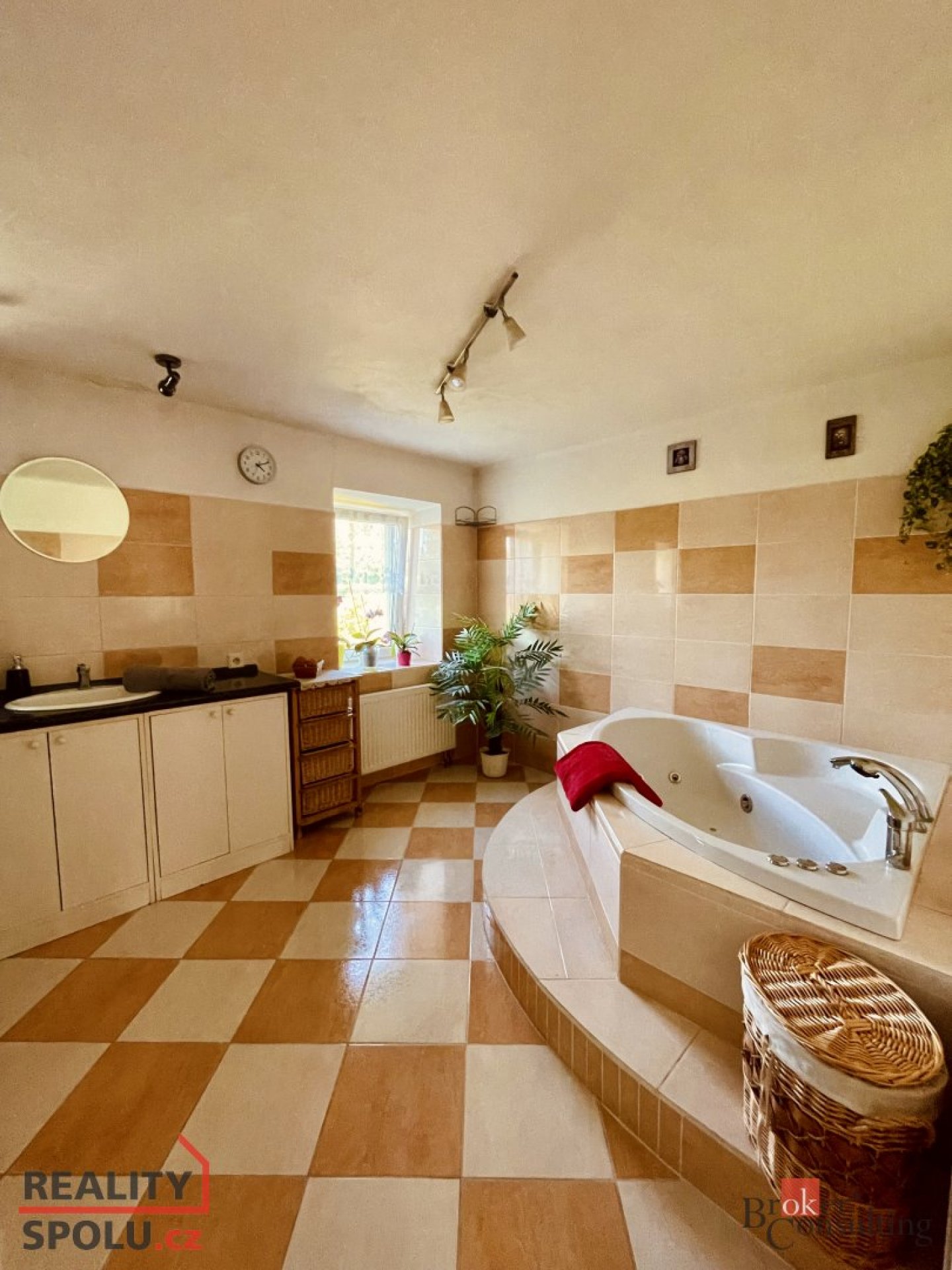 Prodej, domy/rodinný, 230 m2, Miletice, 27324 Černuc, Kladno [ID 75711]