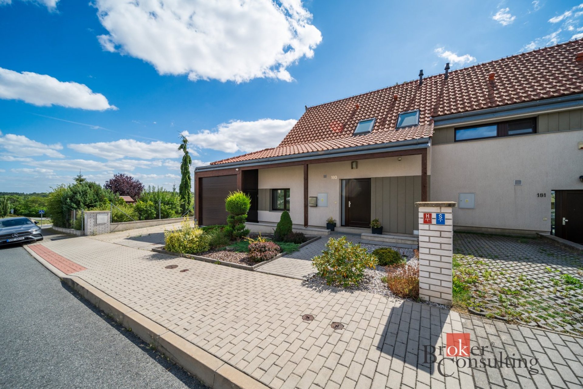 Dům 5KK v Lidicích u Prahy s krásným krajním pozemkem