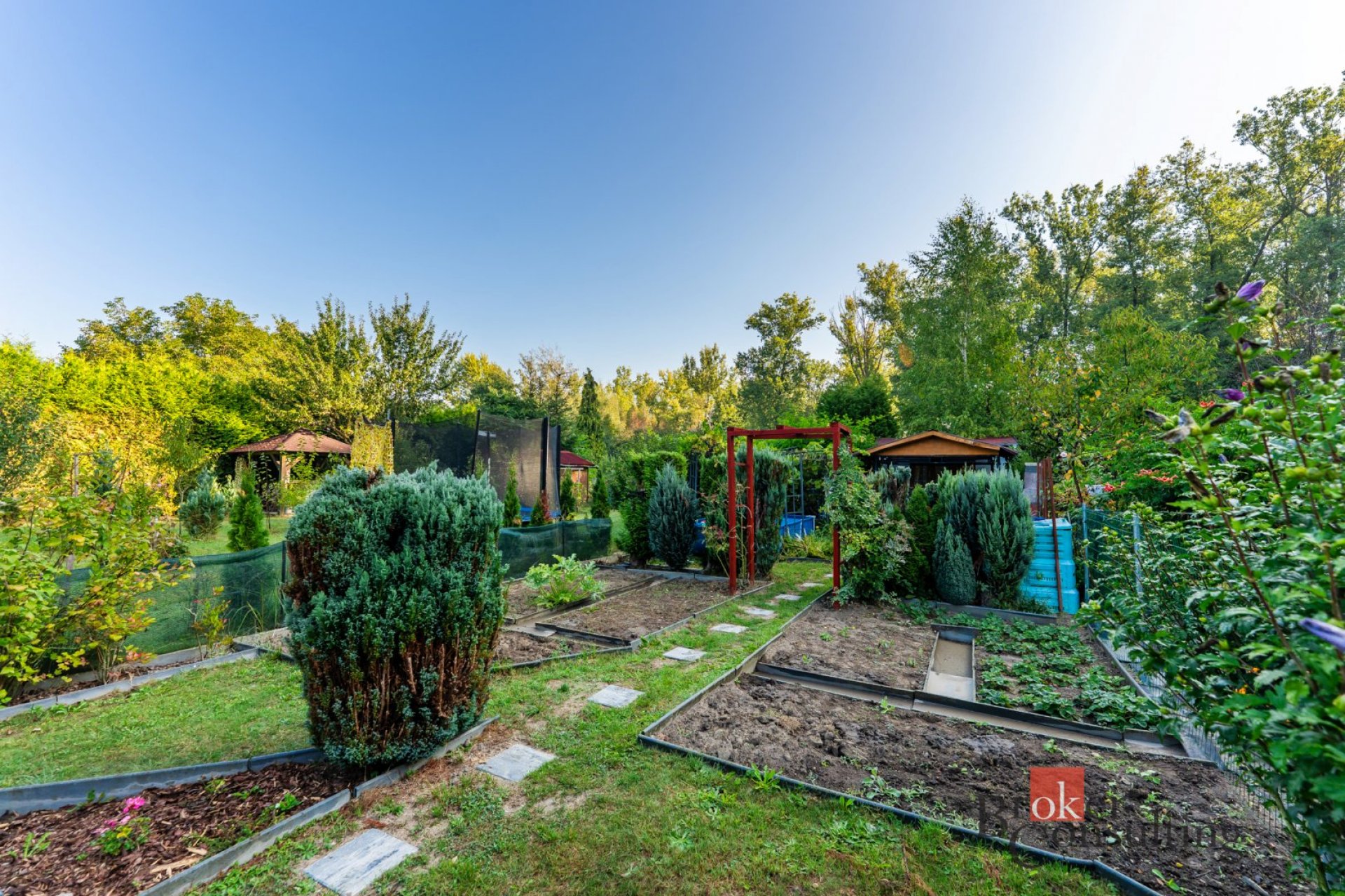 Prodej, pozemky/zahrada, 185 m2, Rybitví, Pardubice [ID 75855]