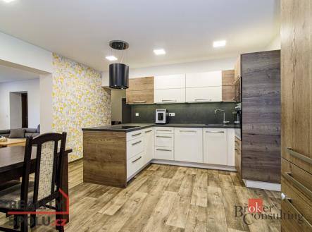 Prodej - dům/vila, 185 m²