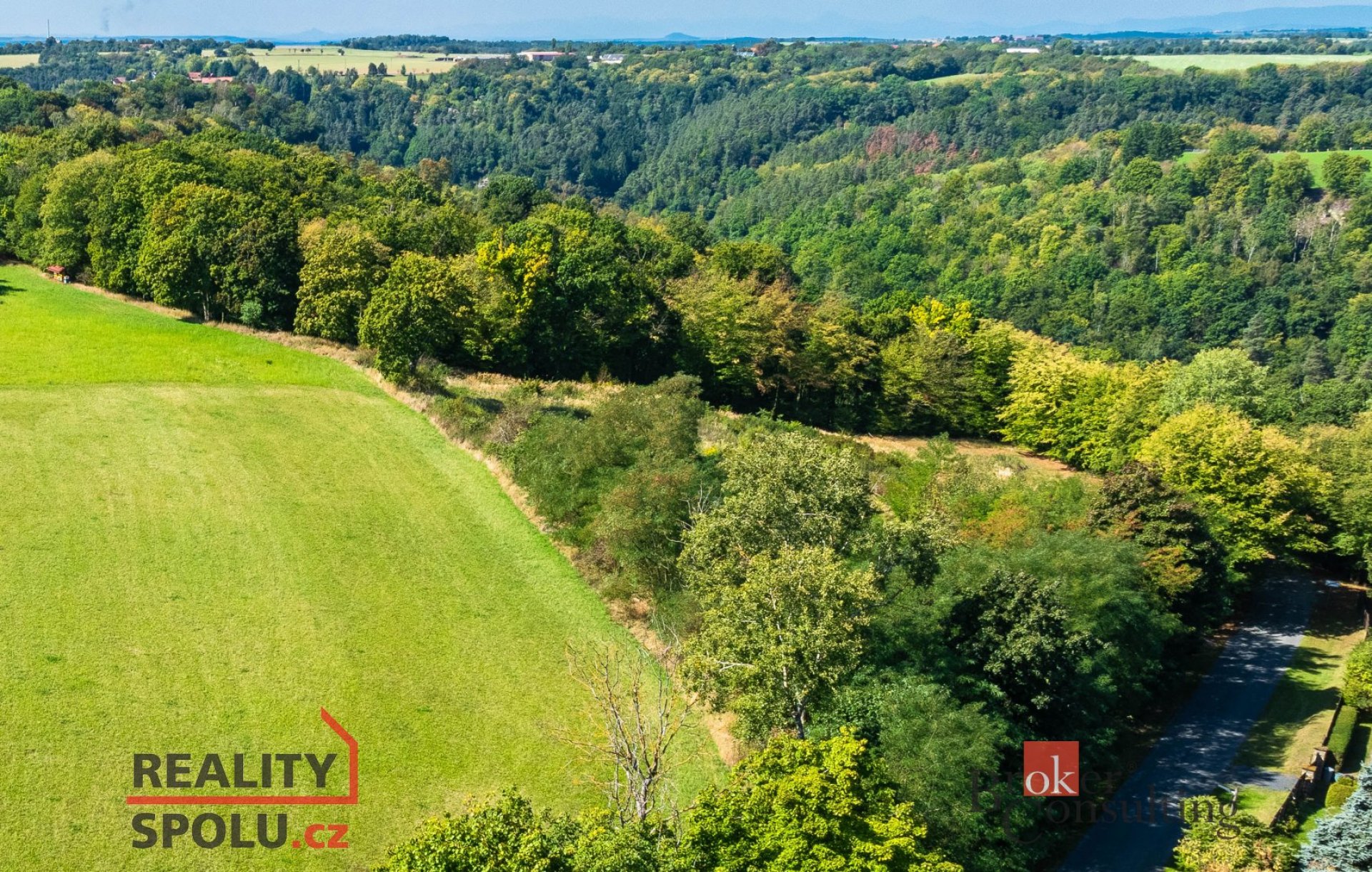 Prodej pozemku s nádherným výhledem na Kokořínský důl