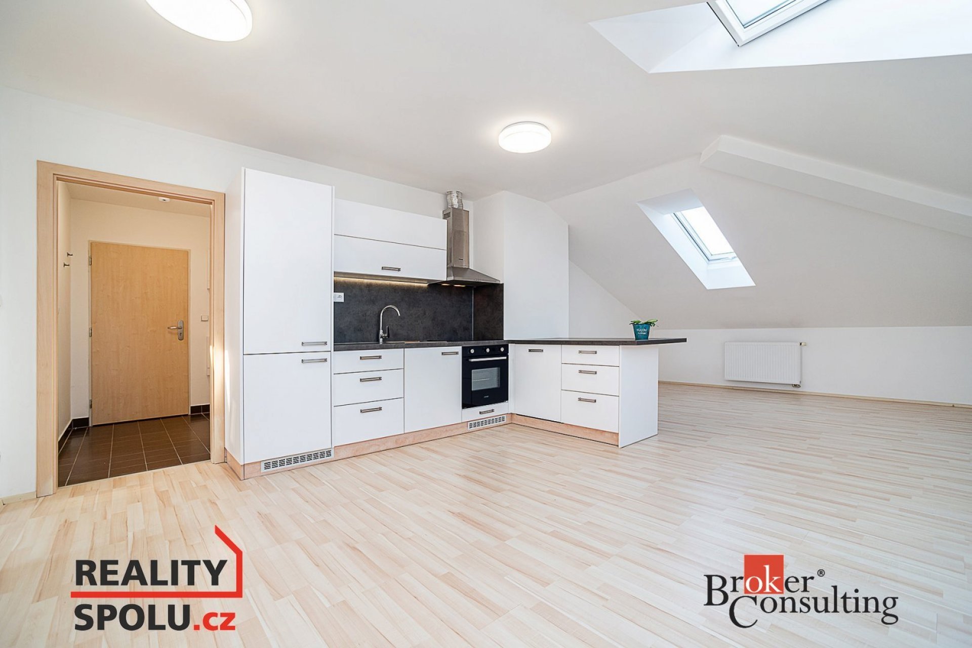 Pronájem, byty/2+kk, 80 m2, Generála Selnera 3256, Kročehlavy, 27201 Kladno, Kladno [ID 76847]