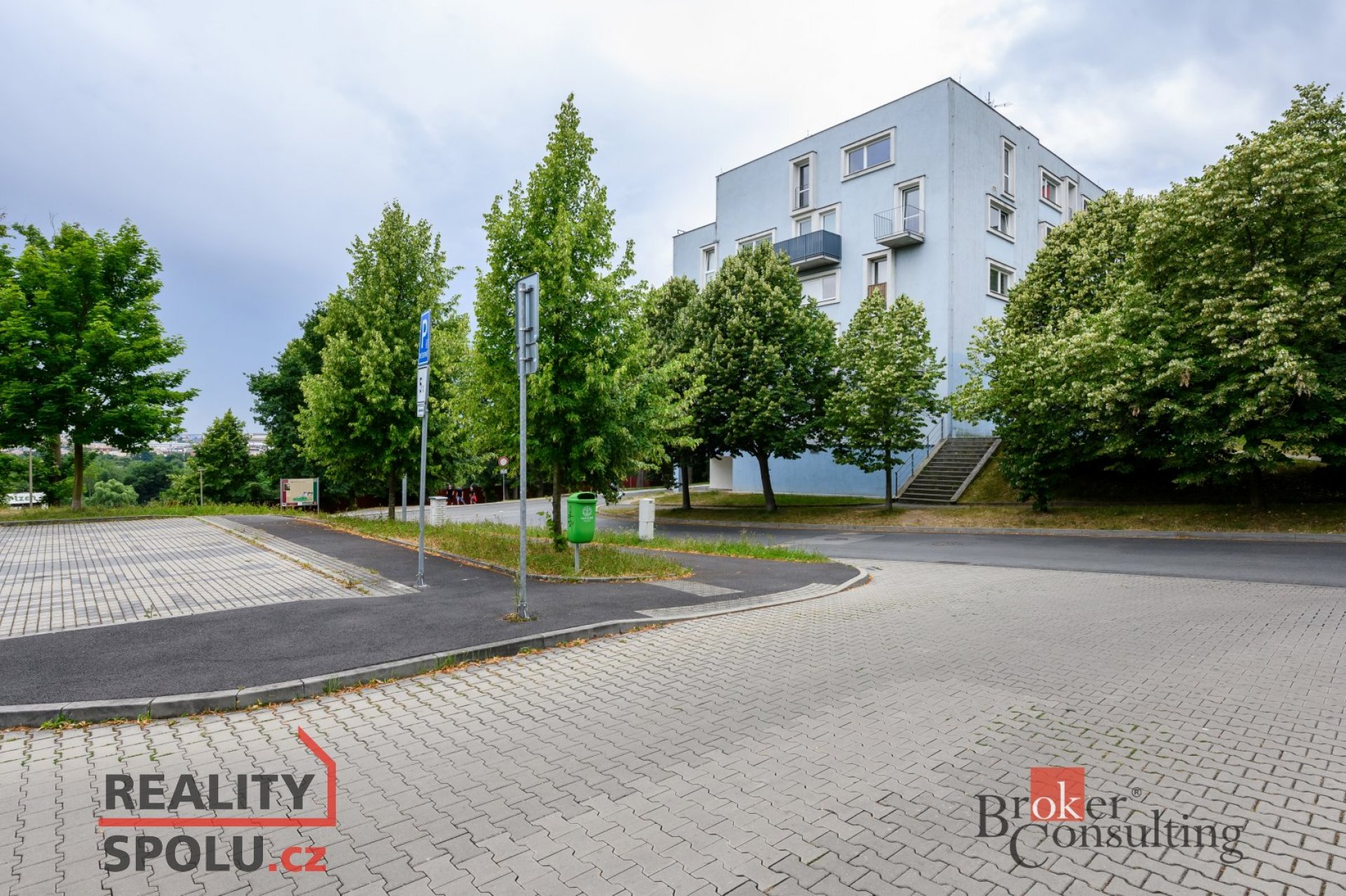 Prodej bezbariérového bytu 2+kk + garáž + parkovací stání