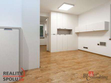 Pronájem - komerční objekt, administrativní budova, 29 m²