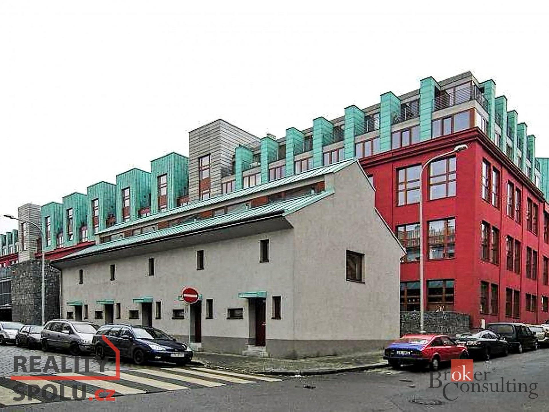 Garážové parkovací stání u metra Palmovka, P8