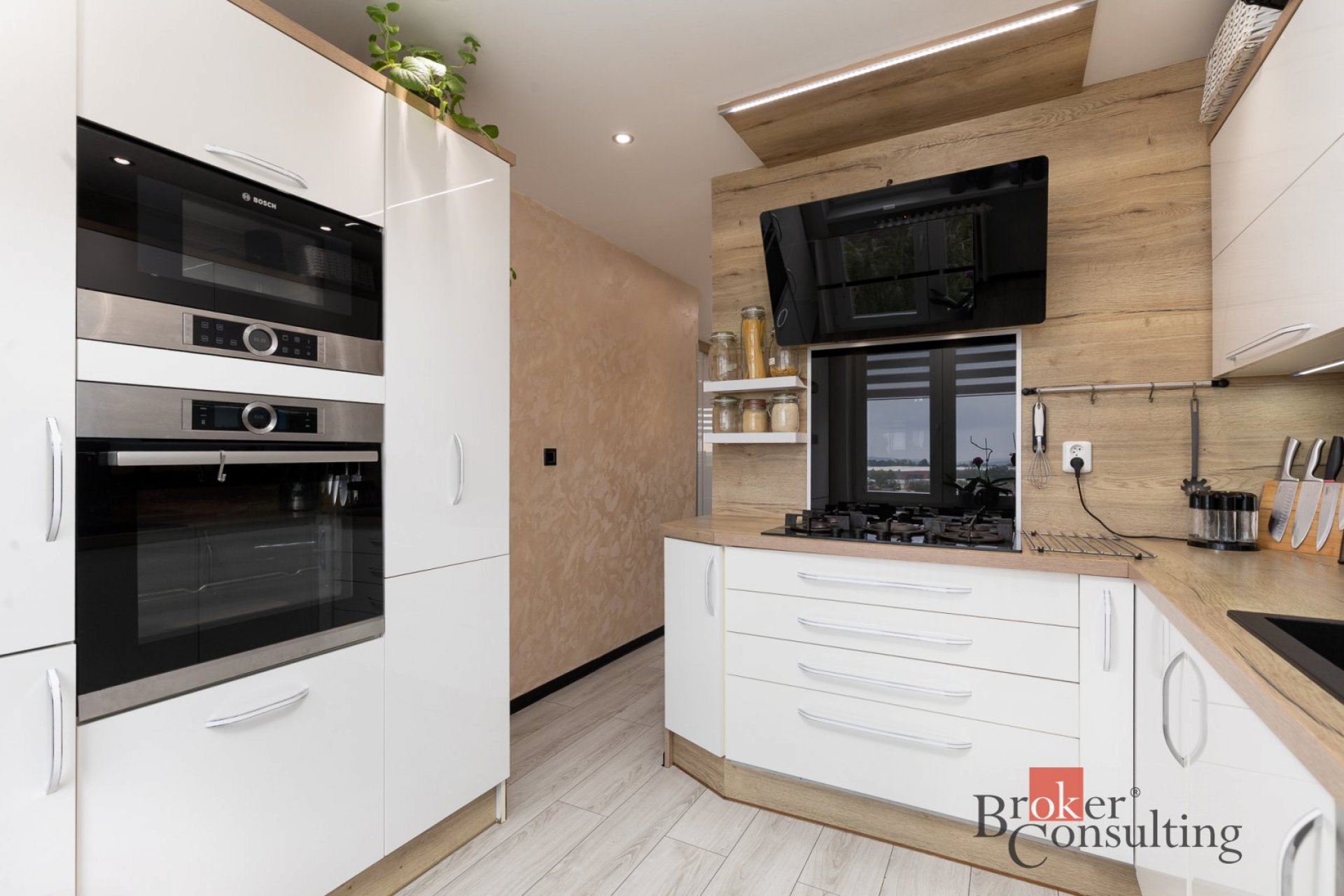 Převod dr. podílu, byty/3+1, 70 m2, Hulvácká 2819/16, 70030 Ostrava, Ostrava-město [ID 76969]