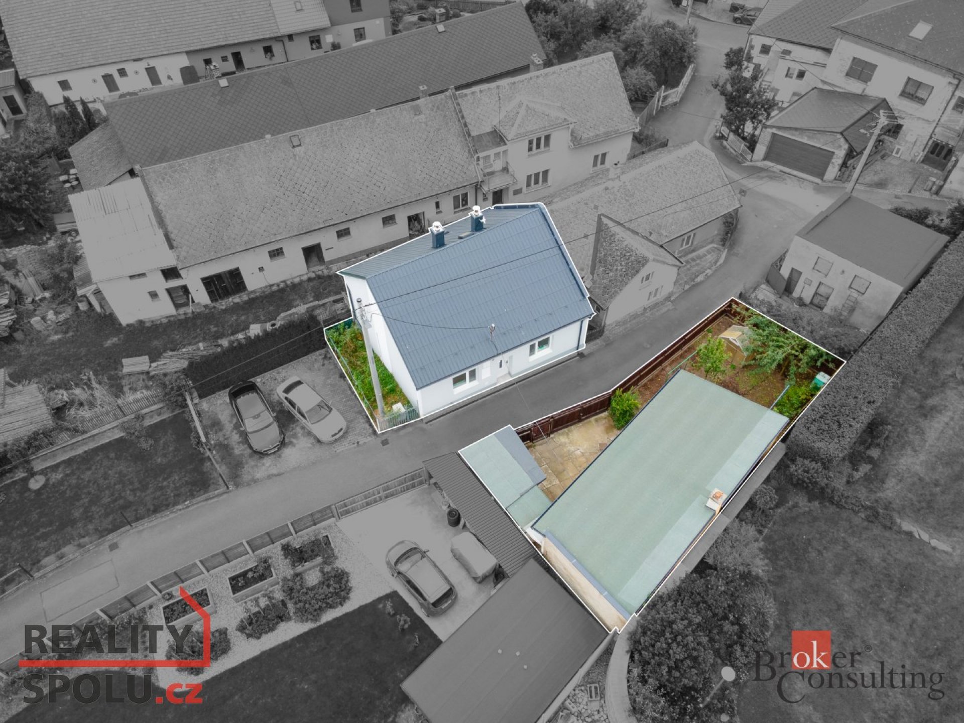 Prodej rodinného domu 3+kk s hospodářskou budovou, Vršovice 81