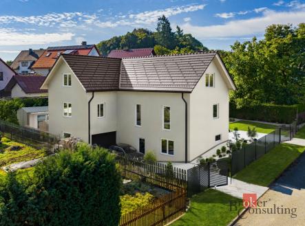 Prodej - dům/vila, 305 m²