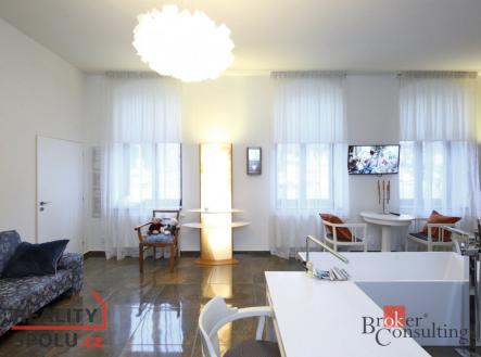 Prodej - komerční objekt, jiný, 122 m²