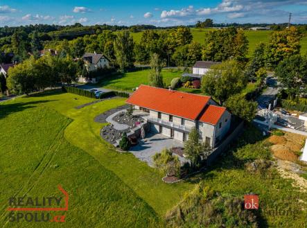 Prodej - dům/vila, 298 m²