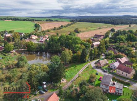 Prodej - pozemek pro bydlení, 738 m²