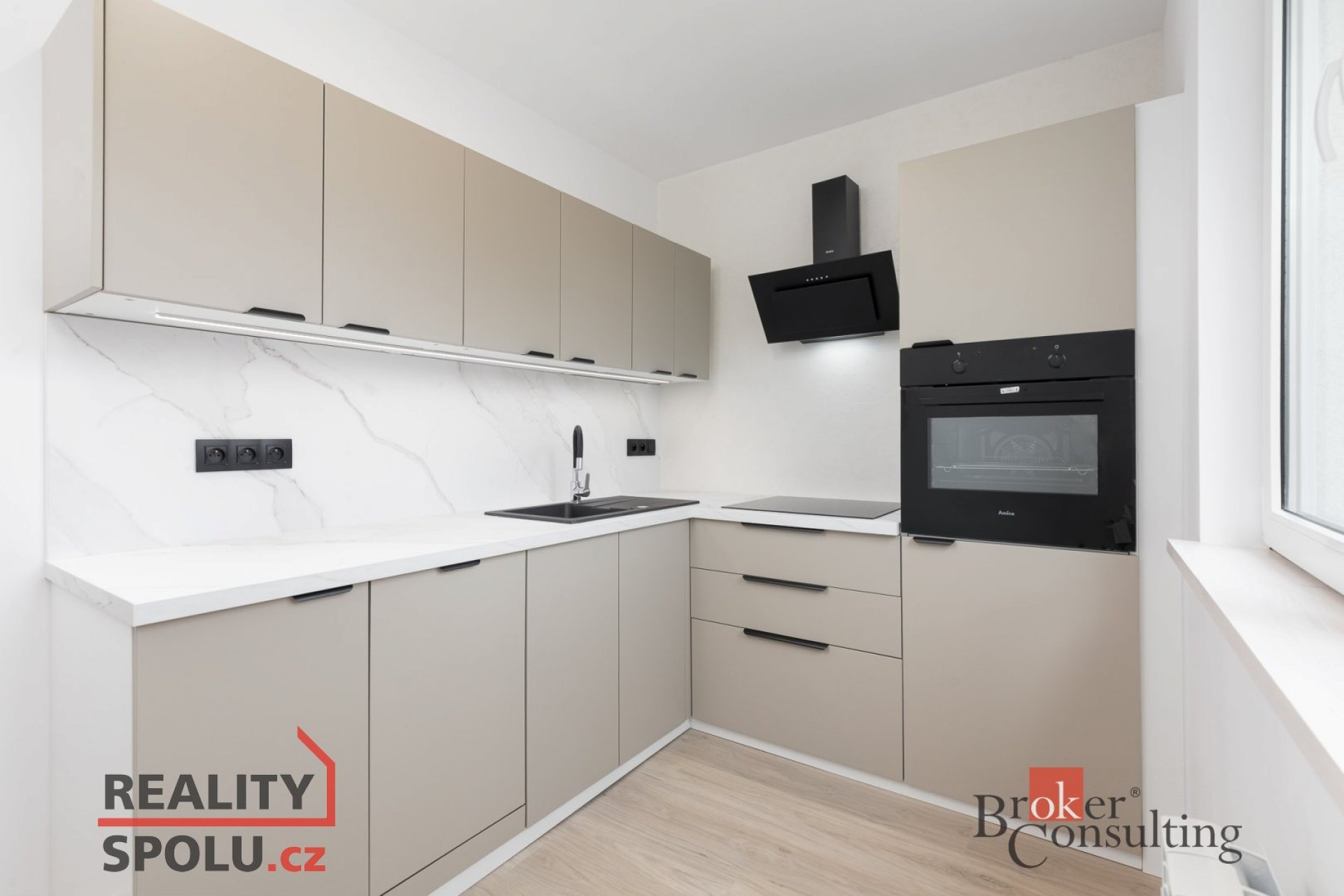 Pronájem bytu 3+1 Majakovského