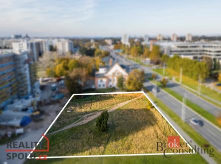 Pronájem - pozemek pro komerční výstavbu, 1 698 m²