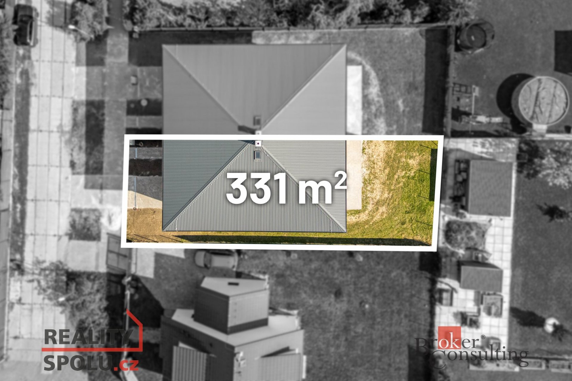 Prodej novostavby rodinného domu/bytu 5+kk, 160m² plochy s garáží, z roku 2025, 30 minut východně od