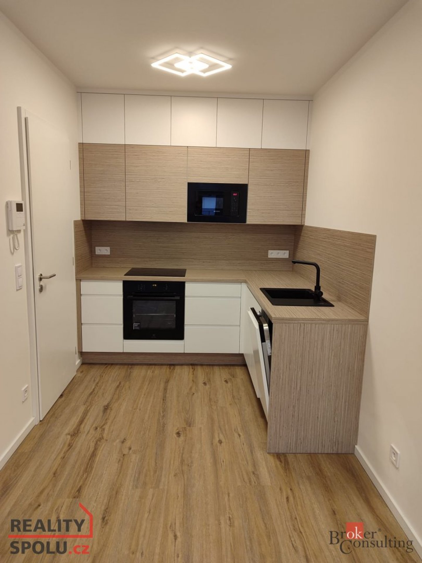 Pronájem, byty/2+kk, 53.6 m2, Ke křížku 1083/1, Dubí, 27203 Kladno, Kladno [ID 78844]