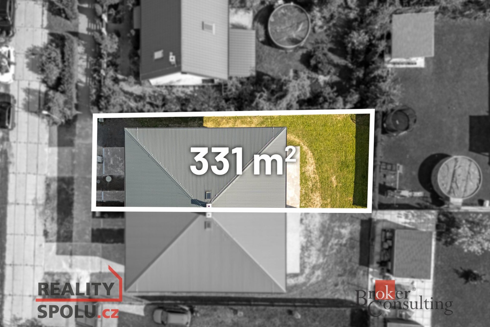 Prodej novostavby, bytu 5+kk, 160m² plochy s garáží, z roku 2025, 30 minut východně od Prahy