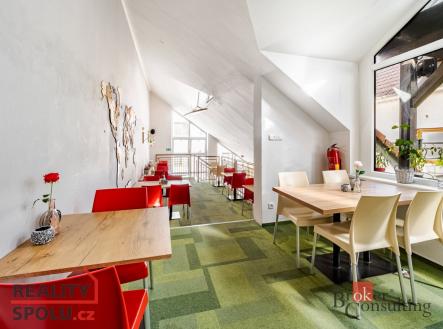 Prodej - komerční objekt, jiný, 200 m²