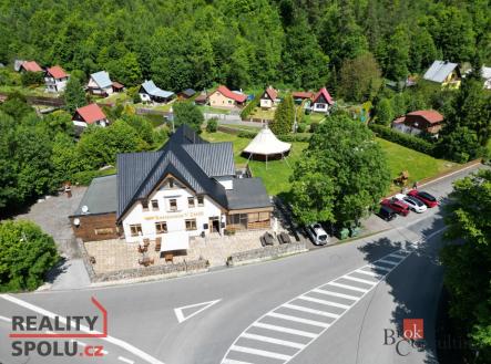 Prodej - komerční objekt, jiný, 770 m²