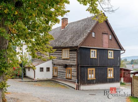 Prodej - chata/rekreační objekt, 380 m²