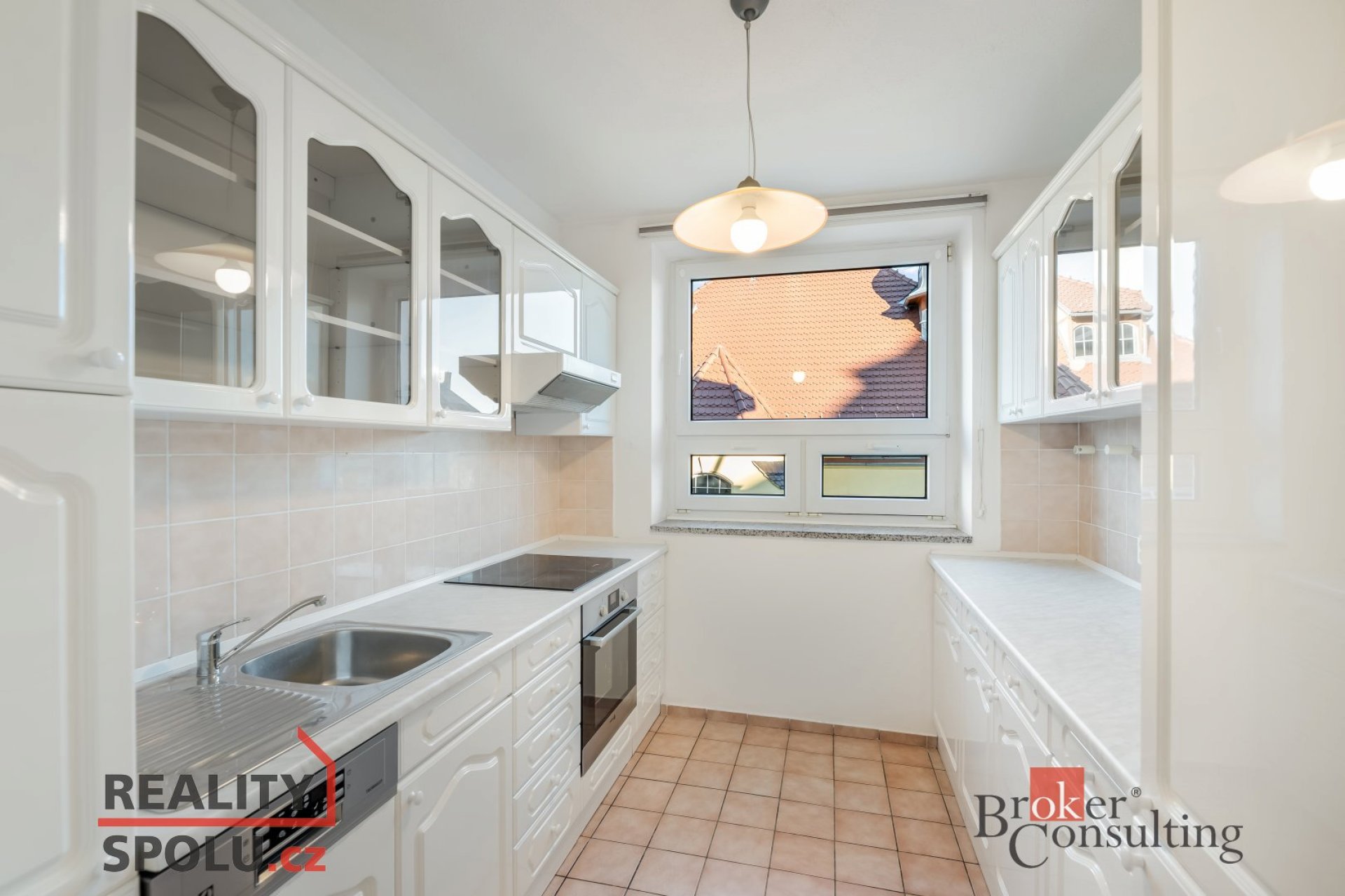 Pronájem bytu 2+1 s balkonem – Liberec, centrum, ulice Husova 59,9 m², balkon 7,9 m², sklep, vlastní