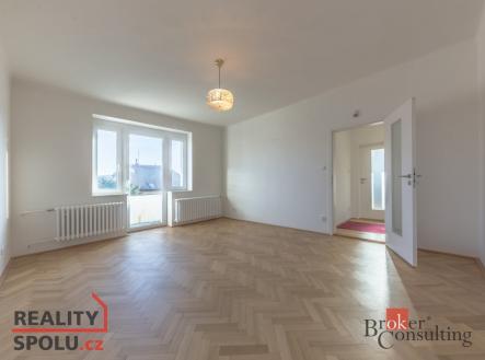 Pronájem - dům/vila, 255 m²