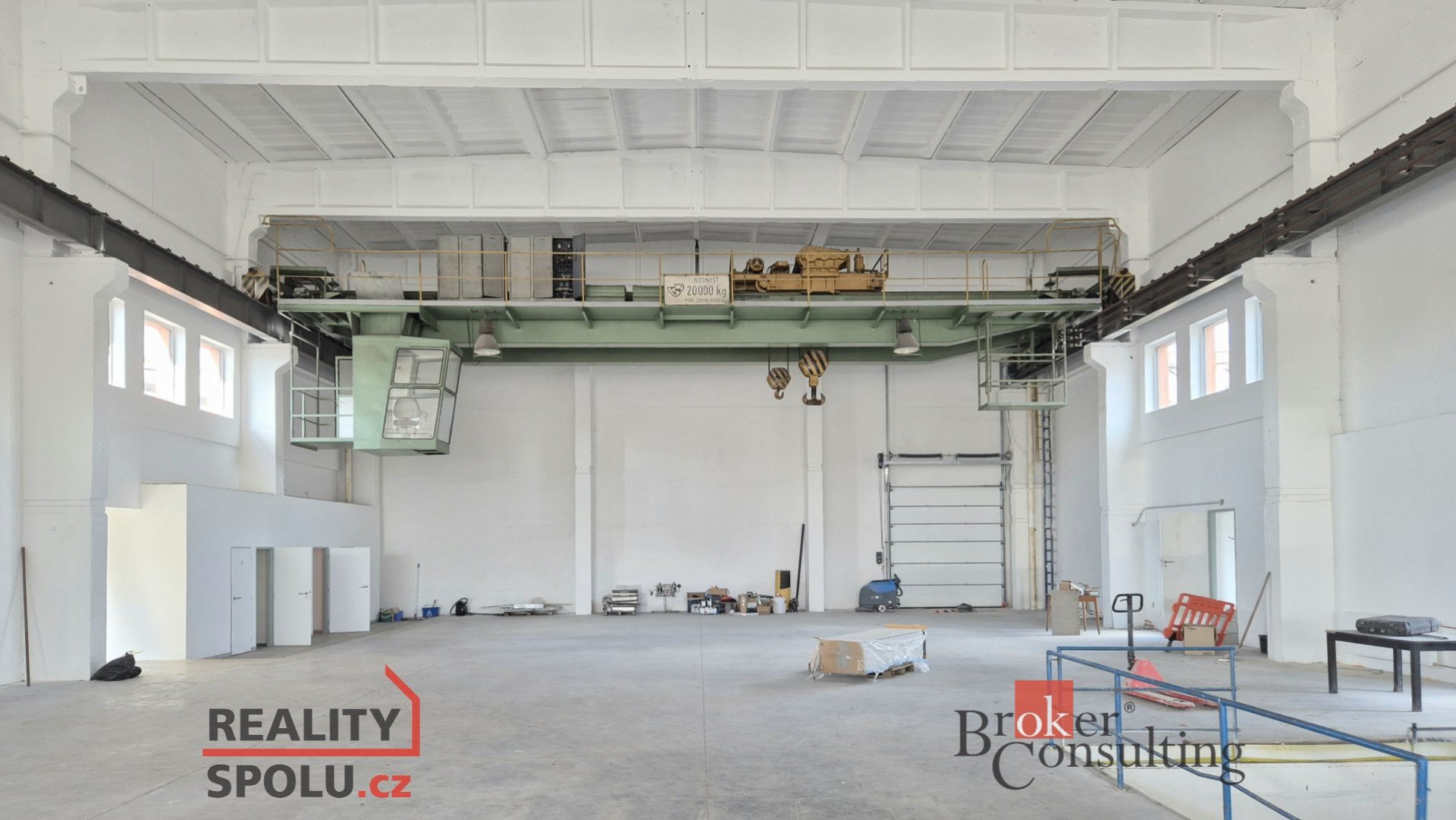 Pronájem dvoupodlažní haly 2785 m², Paskov