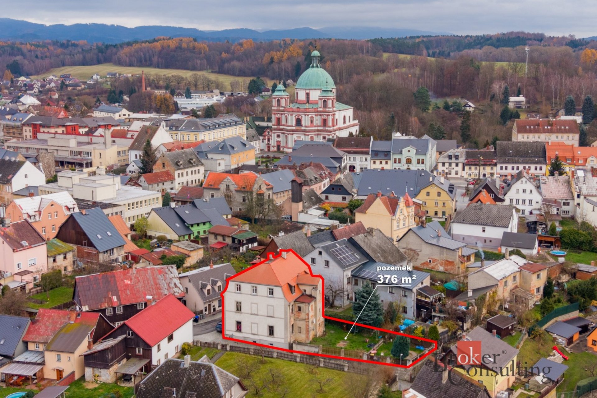 Činžovní dům v centru Jablonného v Podještědí