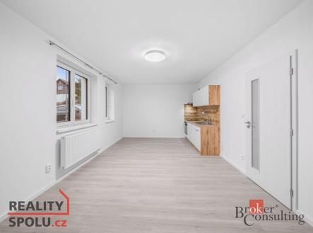 Pronájem bytu, 1+kk, 38 m²