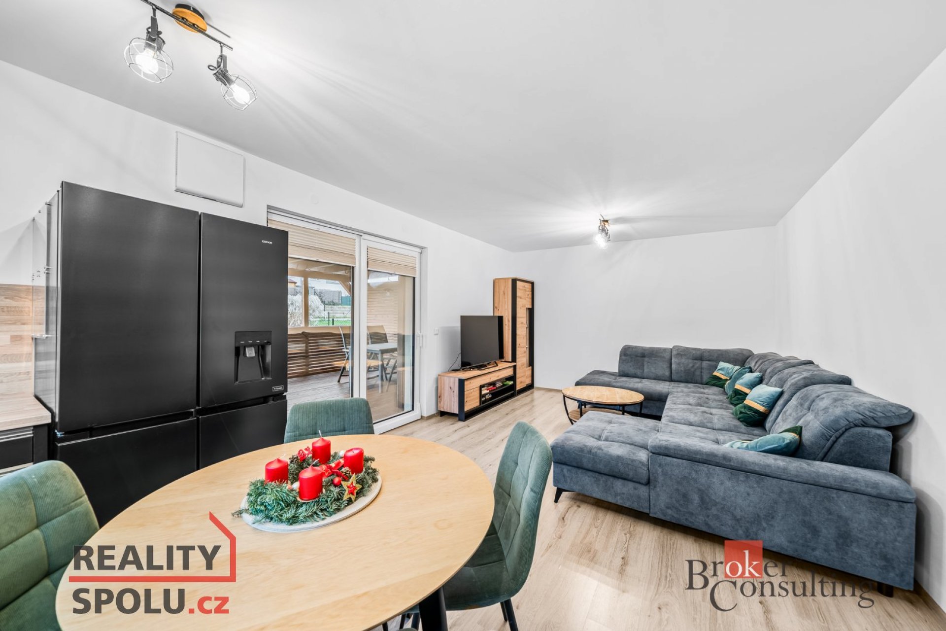 Rohový rodinný dům se zahradou