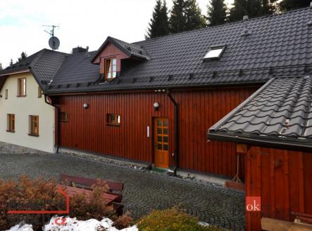 Prodej - komerční objekt, jiný, 439,43 m²