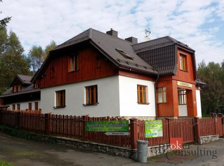Prodej - dům/vila, 439,43 m²