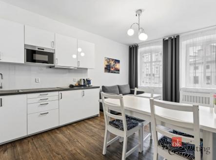 Prodej - komerční objekt, jiný, 298 m²