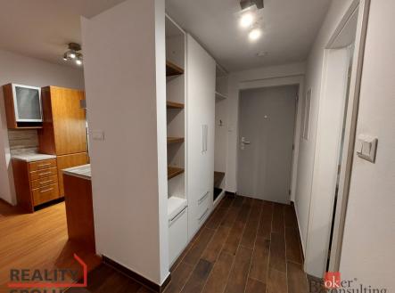 Pronájem bytu, 2+kk, 64 m²