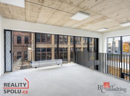 Pronájem - komerční objekt, jiný, 232 m²