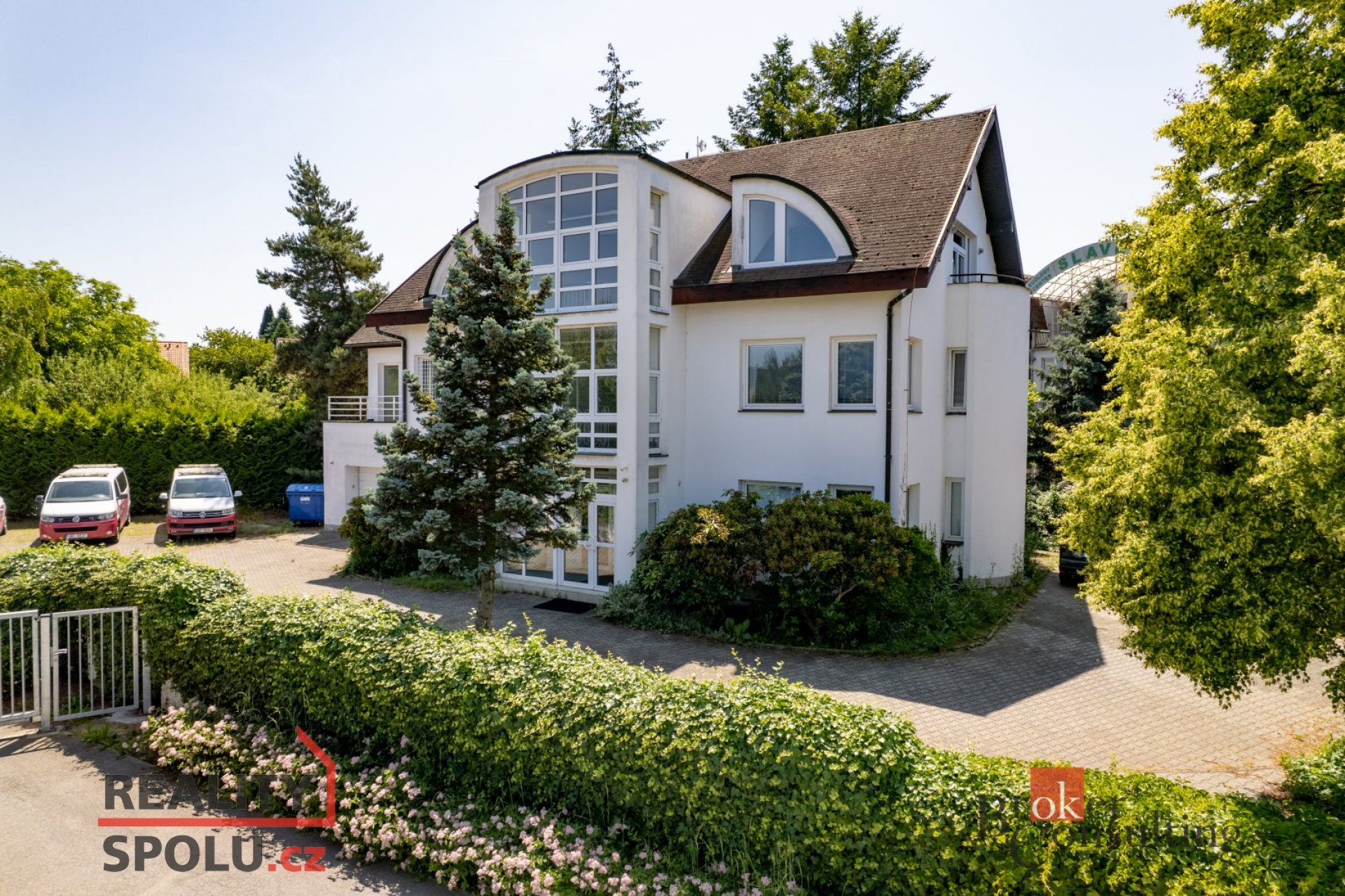 Pronájem, domy/rodinný, 447 m2, U Křížku 571, 25243 Průhonice, Praha-západ [ID 80390]