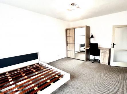 Pronájem bytu, 1+1, 35 m²